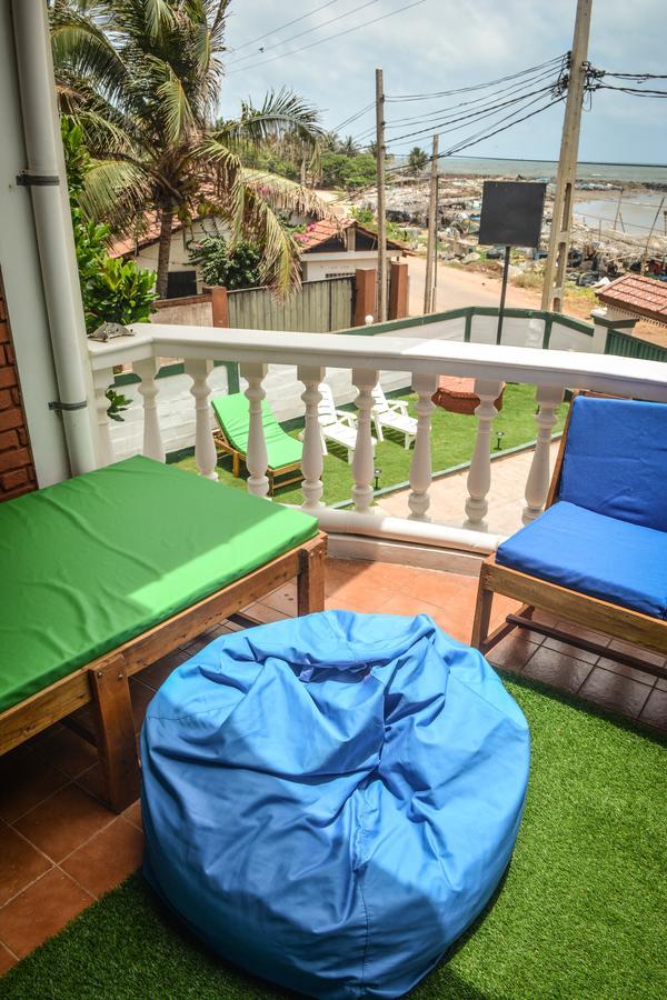 Explore Hostels Negombo Kochchikade Buitenkant foto