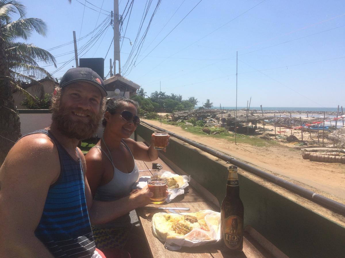 Explore Hostels Negombo Kochchikade Buitenkant foto