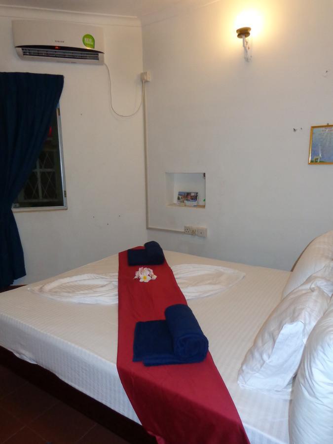 Explore Hostels Negombo Kochchikade Buitenkant foto