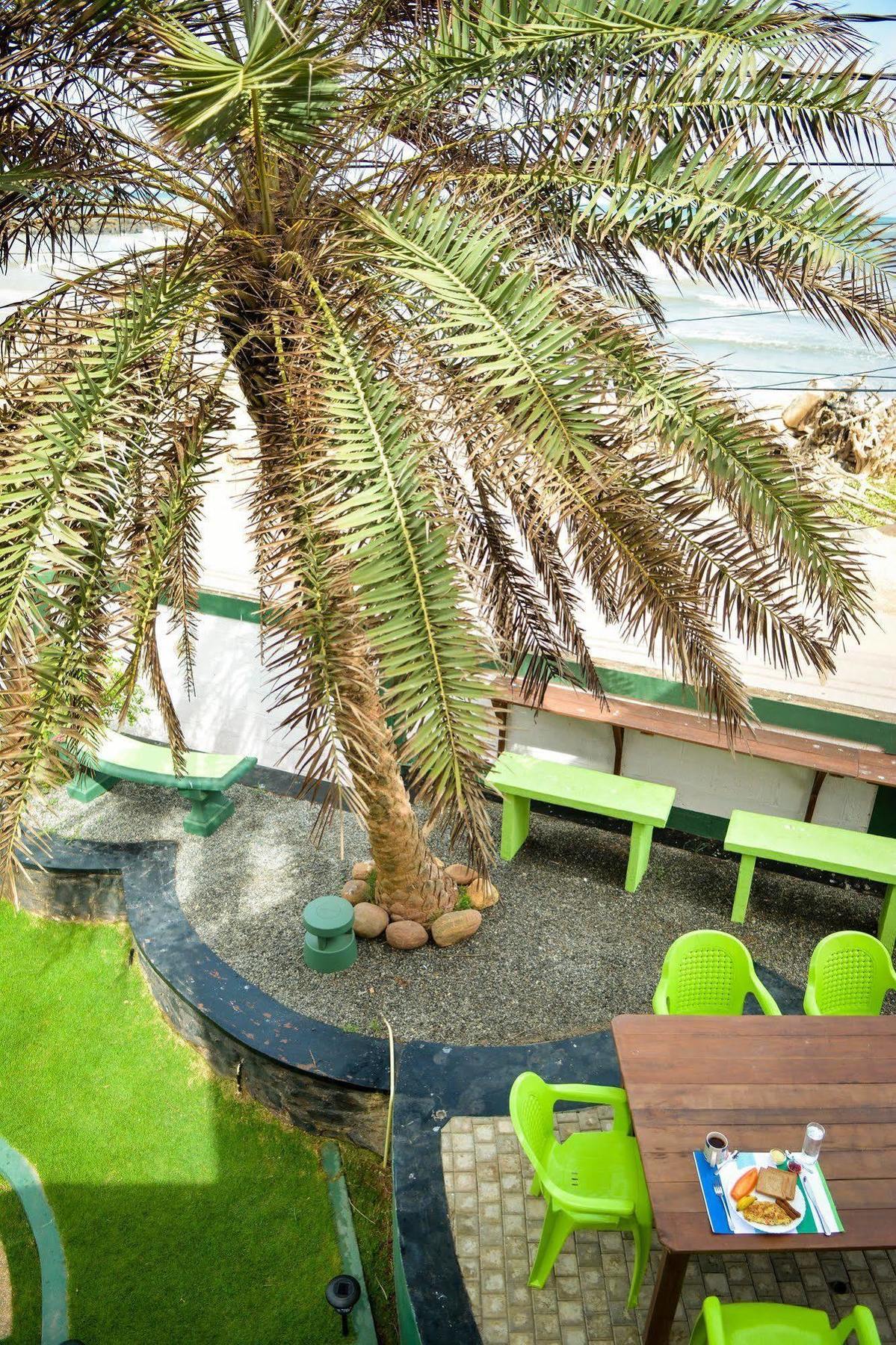 Explore Hostels Negombo Kochchikade Buitenkant foto