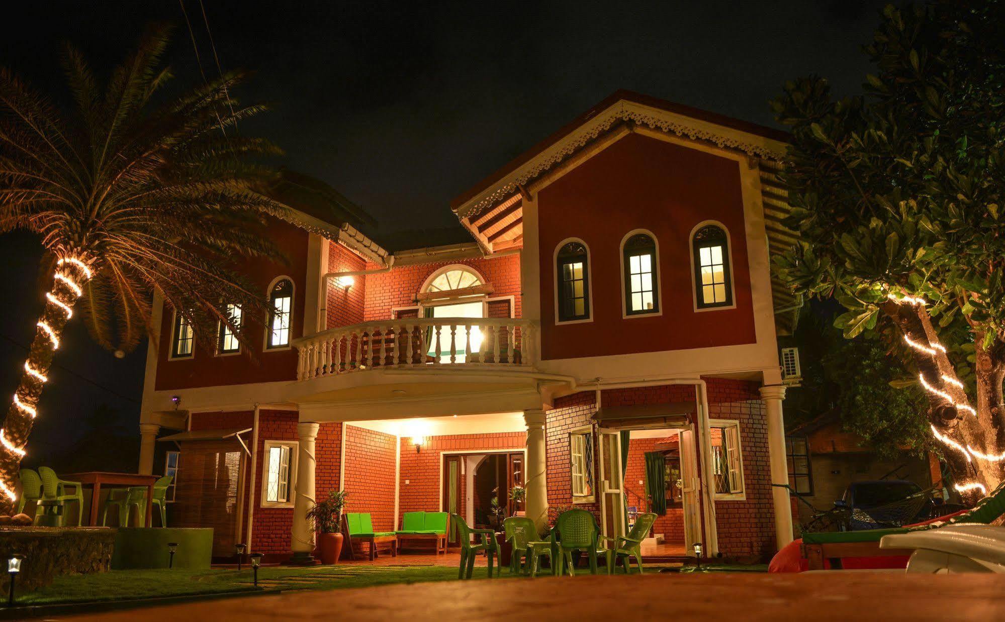 Explore Hostels Negombo Kochchikade Buitenkant foto