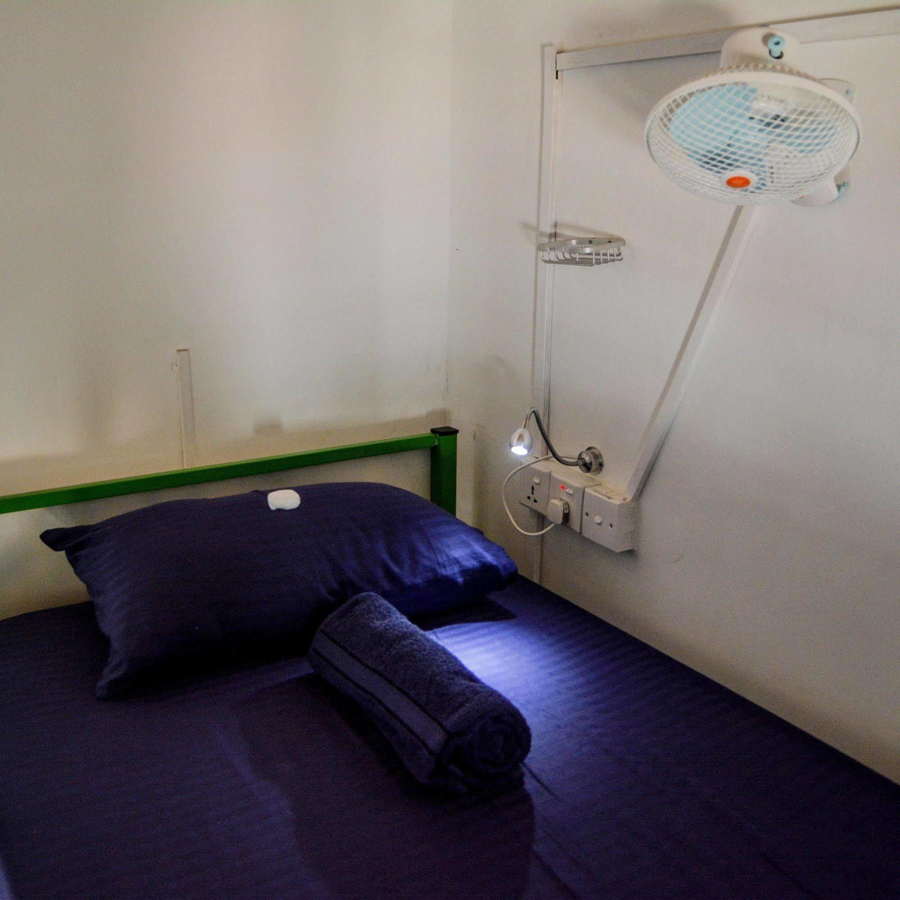 Explore Hostels Negombo Kochchikade Buitenkant foto